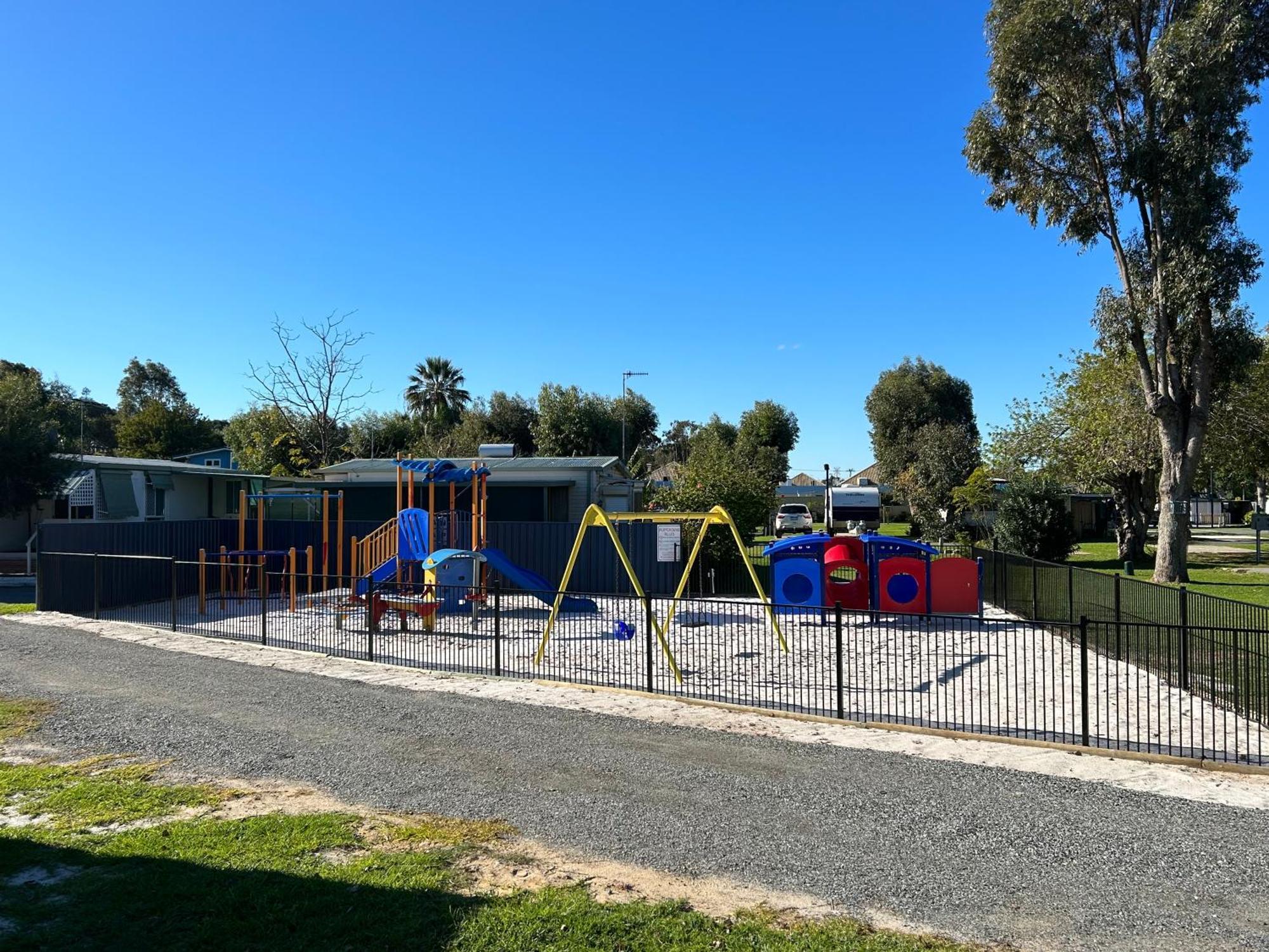 Mandurah Coastal Holiday Park Exterior photo