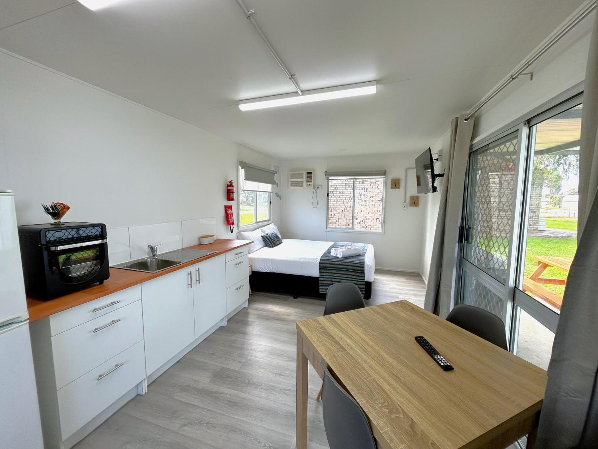 Mandurah Coastal Holiday Park Exterior photo